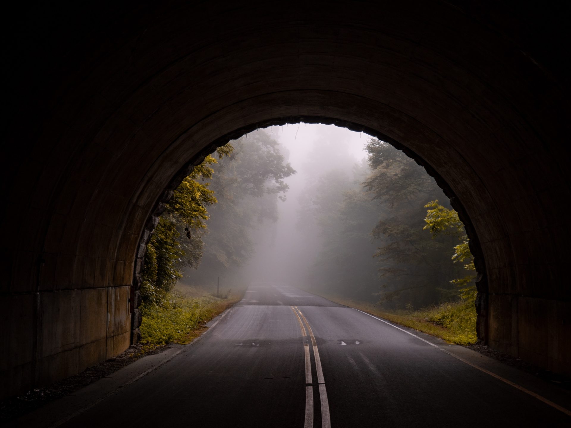 朝明のトンネル